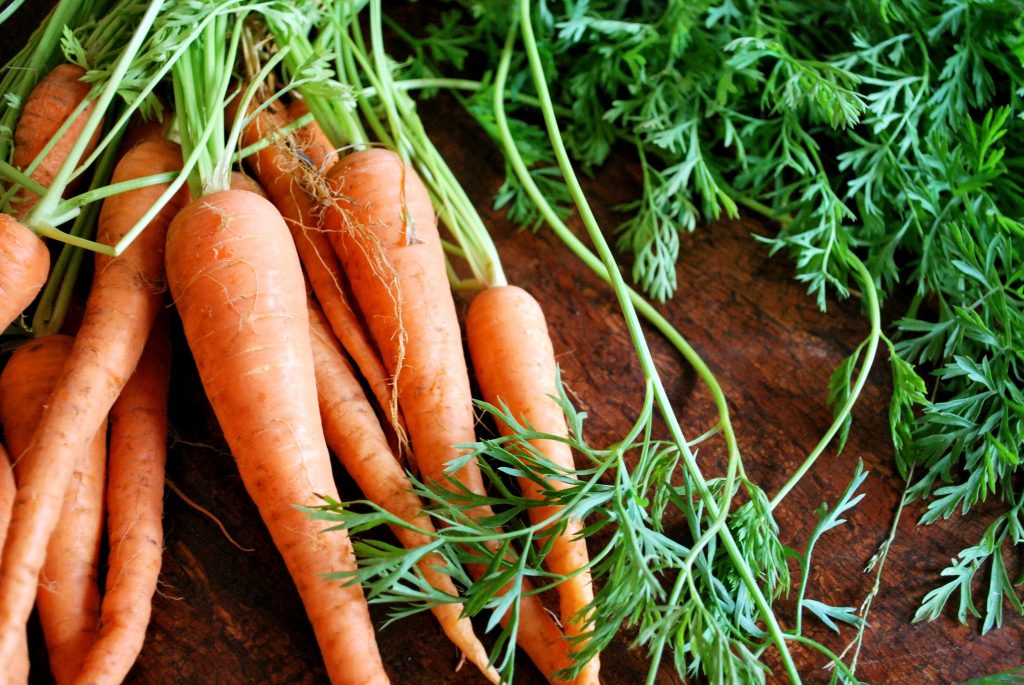 10 Reasons To Start Eating Carrots Every Day